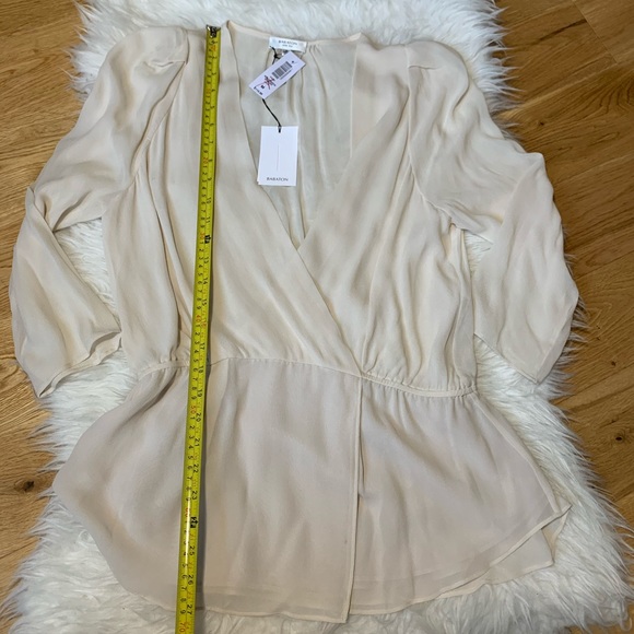 Babaton 100% Silk Alexander Blouse Bone Size medium NWT - Picture 2 of 10